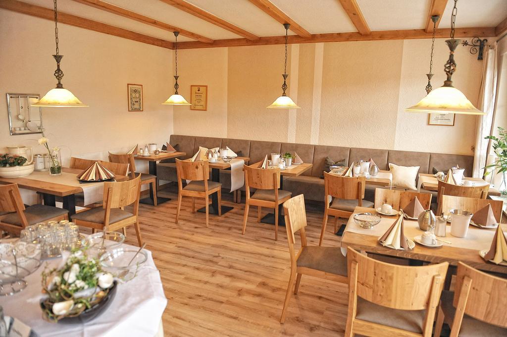 Wein & Gaestehaus Rosenlay Лизер Екстериор снимка